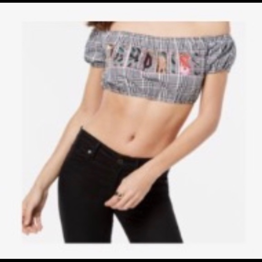 NWT Guess Paradise Crop top .Final Price 🌹 - Picture 1 of 5